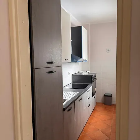 New At The Center Of The * Ni