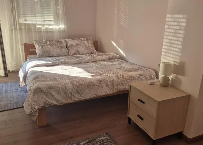 New At The Center Of The 아파트