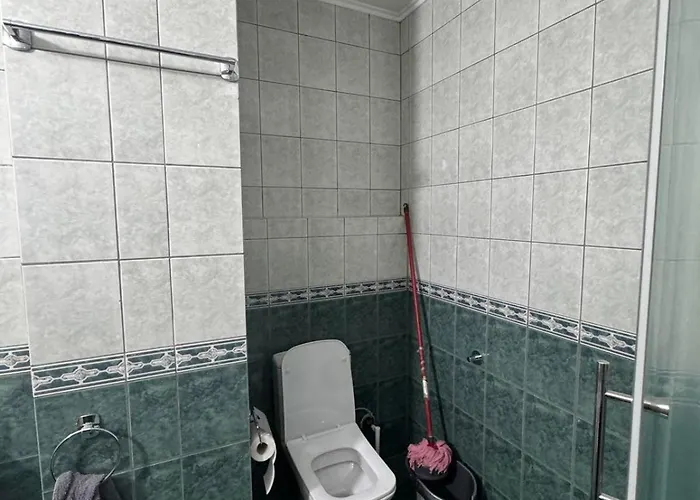 New At The Center Of The 아파트 Ni